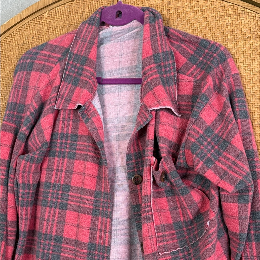 Chic Plaid button down very soft - Red and Gray - Picture 2 of 5